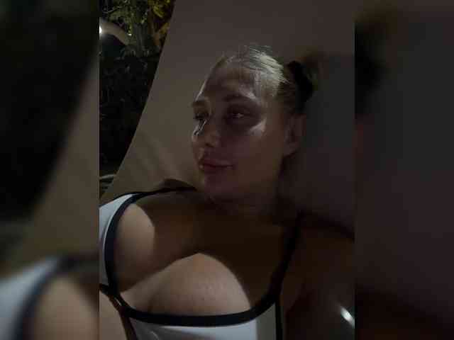 Tvoyasamka77 webcam