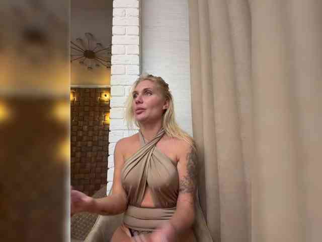Tvoyasamka77 webcam