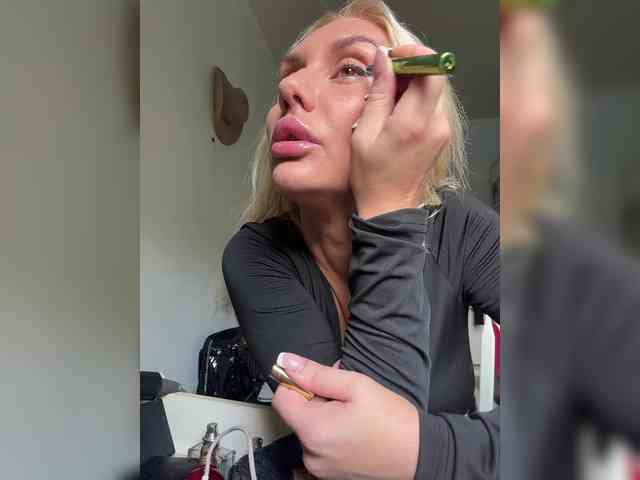 Tvoyasamka77 webcam