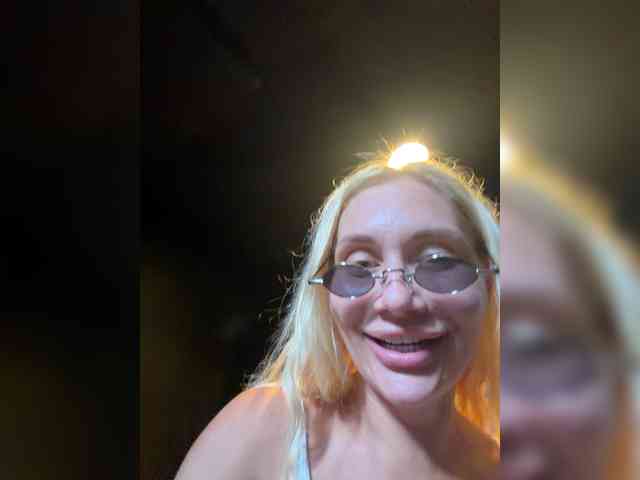 Tvoyasamka77 webcam