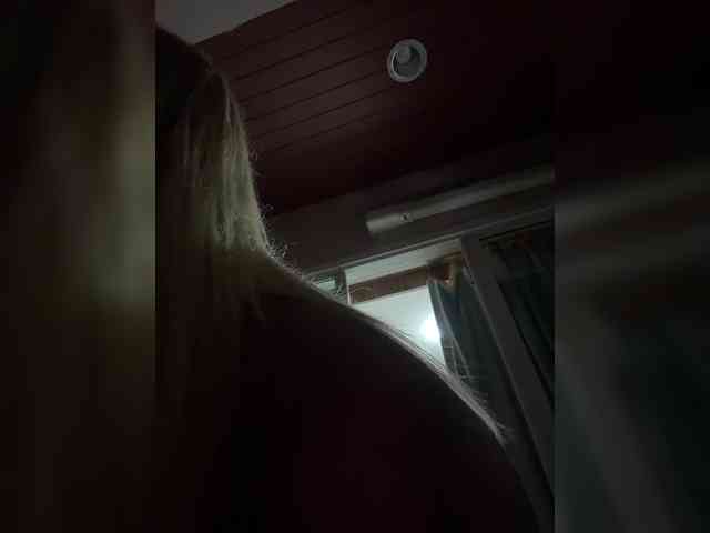 Tvoyasamka77 webcam