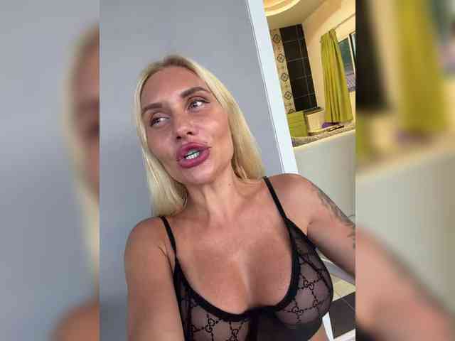 Tvoyasamka77 webcam