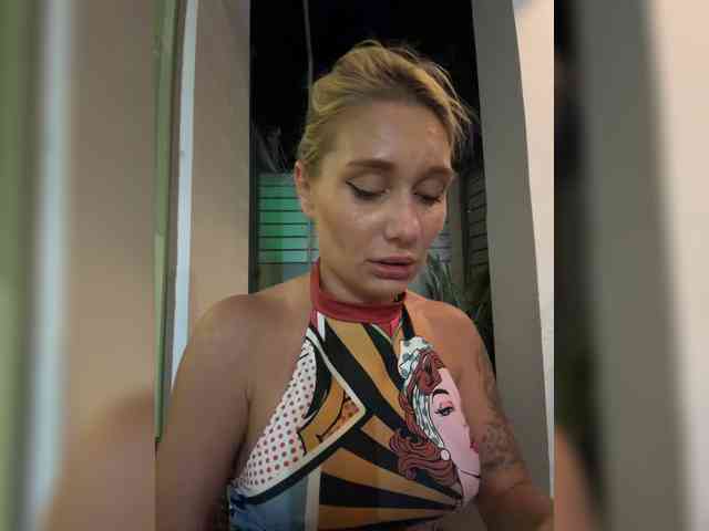 Tvoyasamka77 webcam