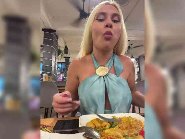Tvoyasamka77 webcam