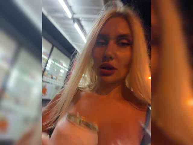 Tvoyasamka77 webcam