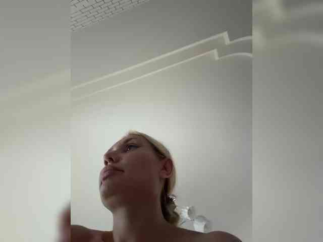 Tvoyasamka77 webcam