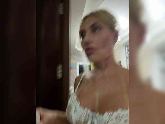 Tvoyasamka77 webcam