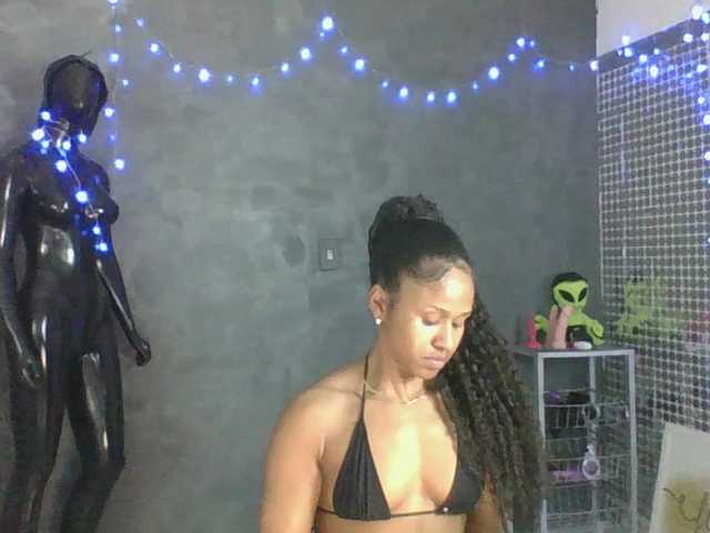 Anjinhamah live cam on BongaCams