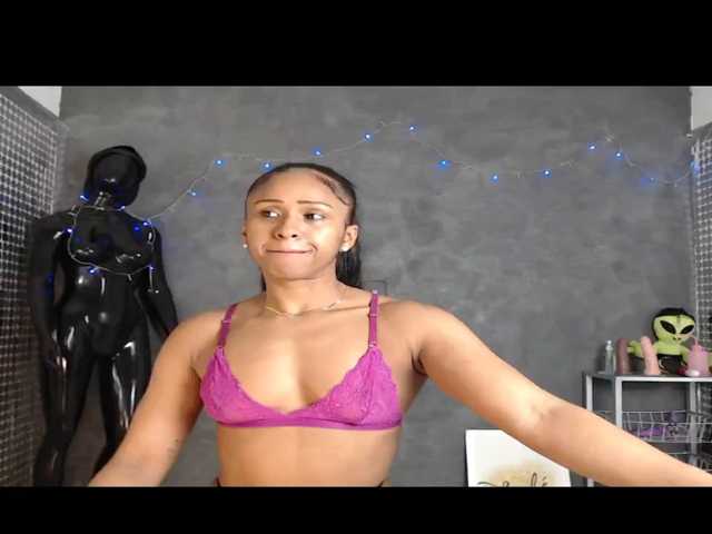 Anjinhamah live cam on BongaCams