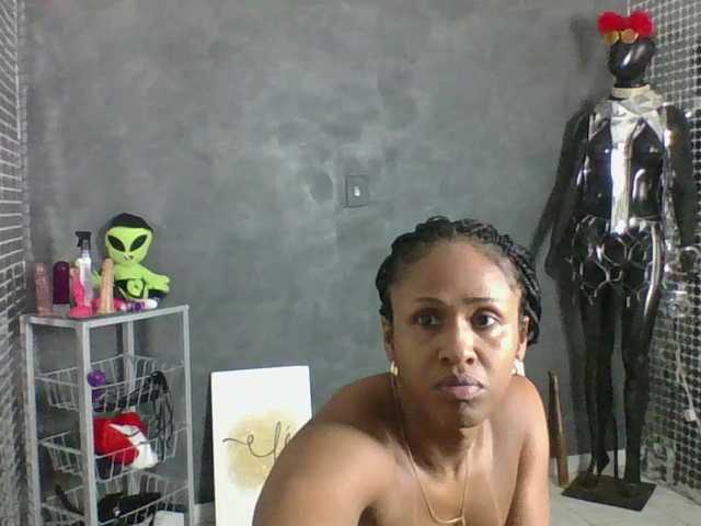 Anjinhamah live cam on BongaCams