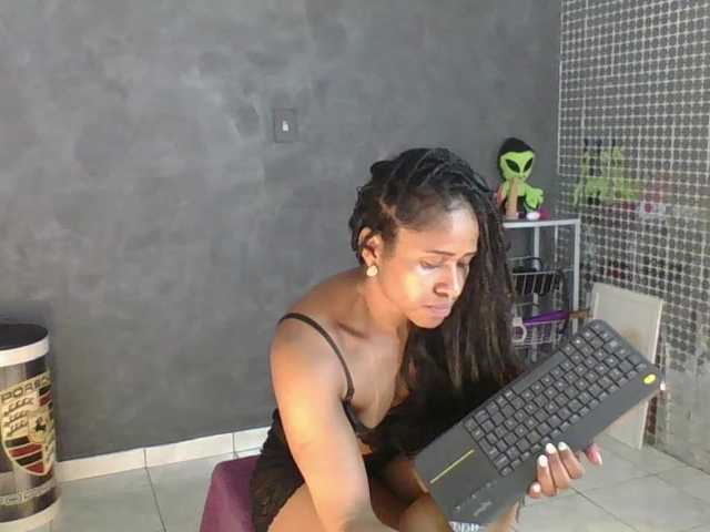 Anjinhamah live cam on BongaCams