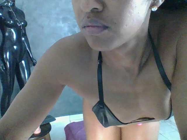 Anjinhamah live cam on BongaCams