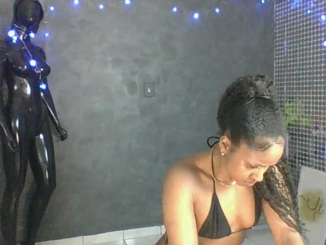 Anjinhamah live cam on BongaCams