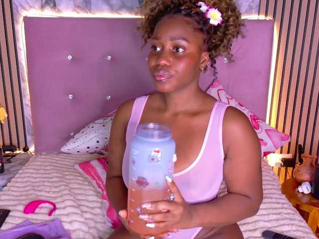 choco-dessert live cam on BongaCams
