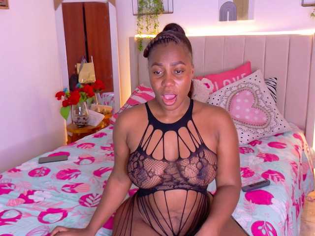 choco-dessert live cam on BongaCams