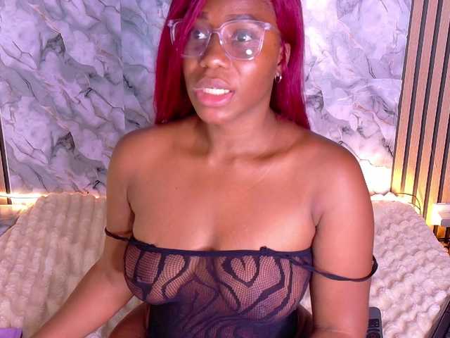 choco-dessert live cam on BongaCams