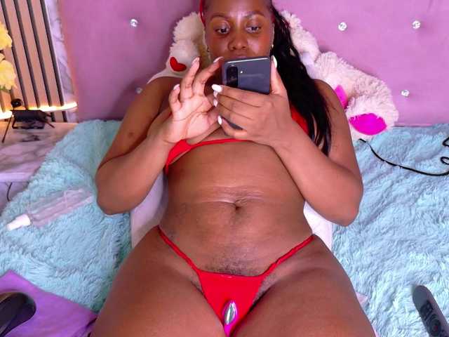 choco-dessert live cam on BongaCams