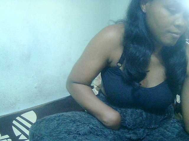 Cathie69 live cam on BongaCams