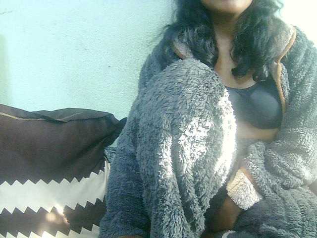 Sex chat gratuit in direct cu Cathie69 pe BongaCams
