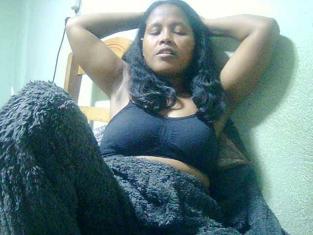 Cathie69 live cam on BongaCams