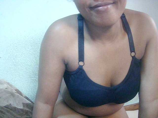 Cathie69 live cam on BongaCams