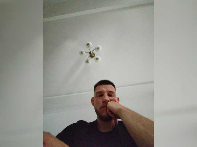 Svoy-1a — live male cam