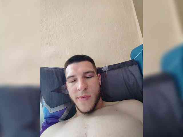 Svoy-1a Live Webcam on BongaCams