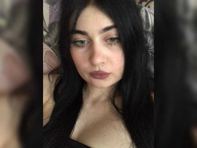 BabyMilia717 live cam on BongaCams