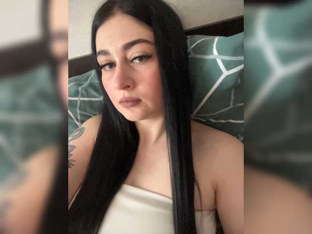BabyMilia717 live cam on BongaCams