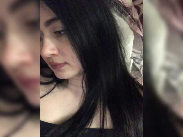 BabyMilia717's BongaCams show and profile