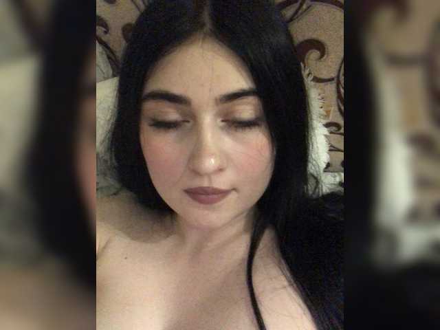 BabyMilia717 live cam on BongaCams