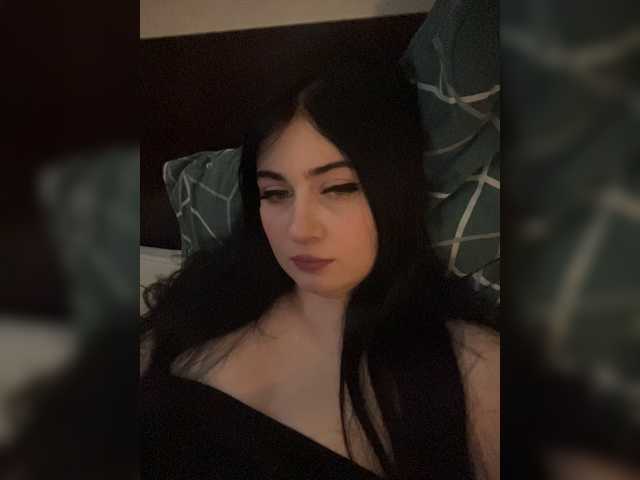 BabyMilia717 live cam on BongaCams