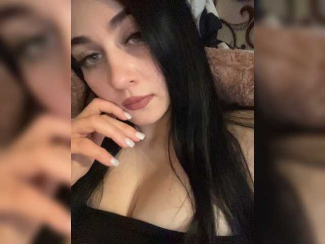 BabyMilia717 live cam on BongaCams