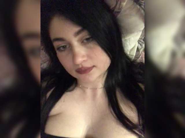 BabyMilia717's BongaCams show and profile