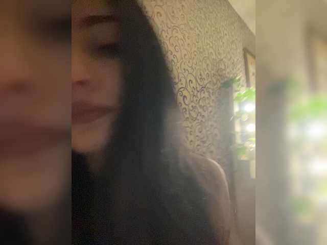 BabyMilia717 live cam on BongaCams
