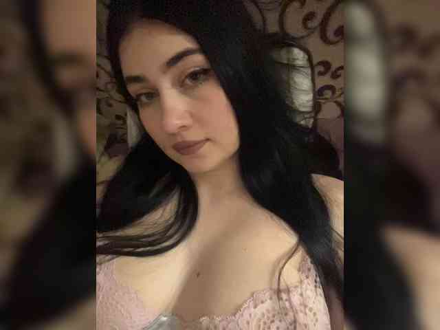 BabyMilia717 Sex Cam Show