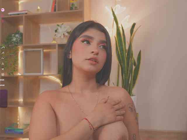 Model: LissaMorgan
