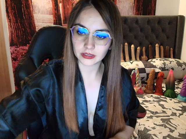 sofia23dirty live webcam show