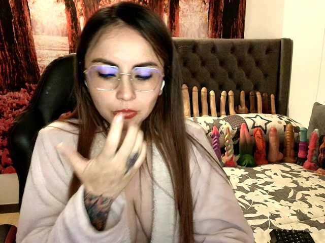 sofia23dirty live cam on BongaCams