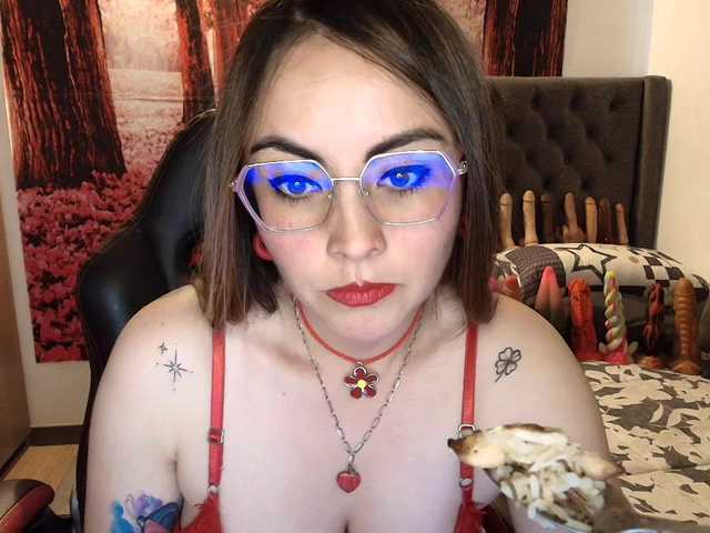 sofia23dirty live cam on BongaCams