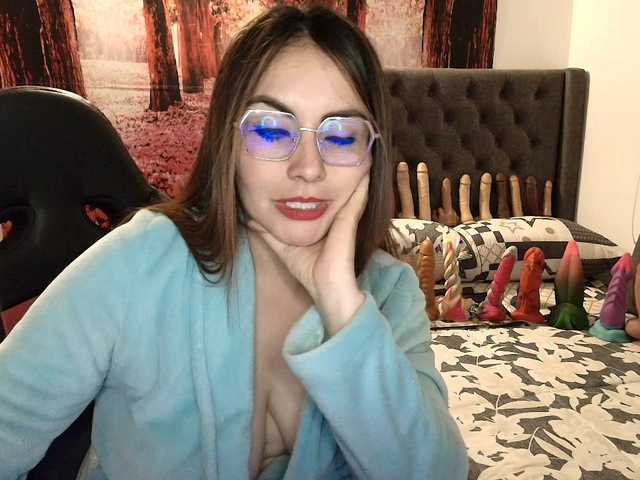 sofia23dirty live cam on BongaCams