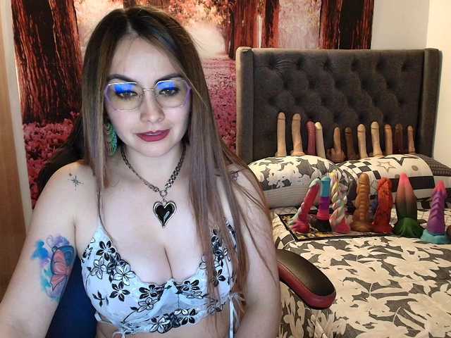 sofia23dirty live cam on BongaCams