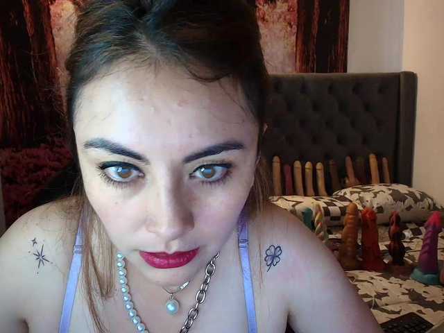 sofia23dirty live cam on BongaCams