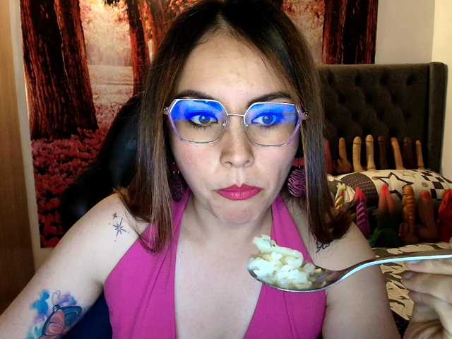 sofia23dirty live cam on BongaCams