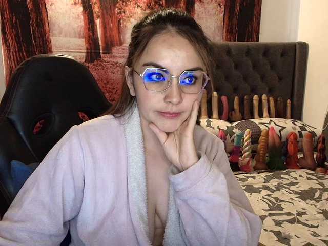 sofia23dirty live cam on BongaCams