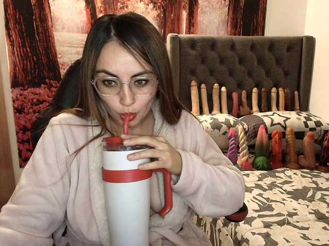 sofia23dirty live cam on BongaCams