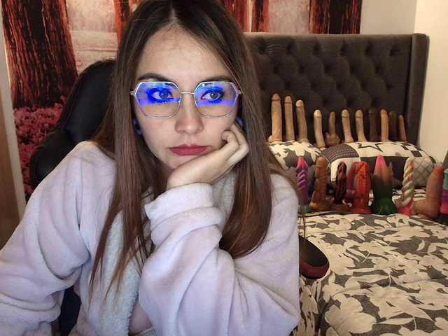 sofia23dirty live cam on BongaCams