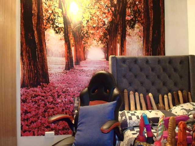 sofia23dirty's BongaCams show and profile