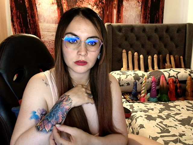 sofia23dirty, en directo ahora en BongaCams