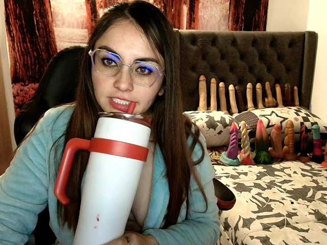 sofia23dirty live cam on BongaCams